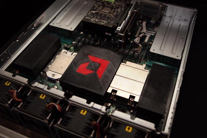 AMD Zen架构双路处理器曝光 很强大