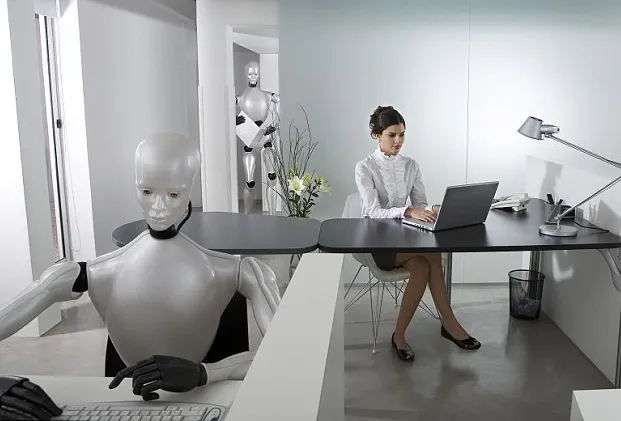 LinkedIn创始人谈人工智能：将颠覆企业管理方式