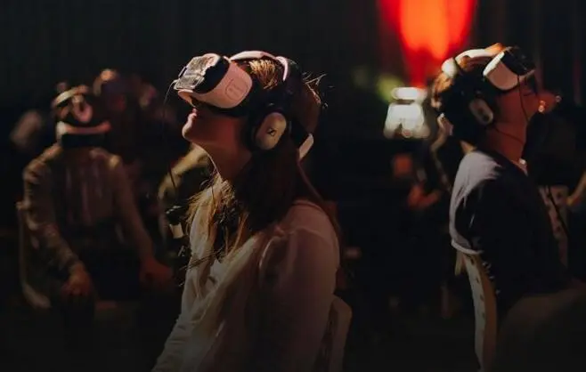 野心不小?国美首家专业VR影院落地北京