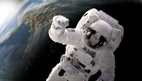 上海航天技术研究院陈占胜：虽身处地球，我却能站在卫星上看太空