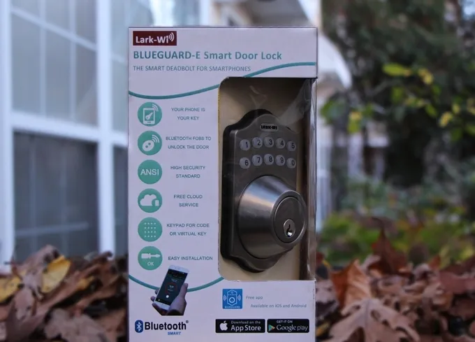 BLUEGUARD-E智能锁，门锁和手机自动组成cp1