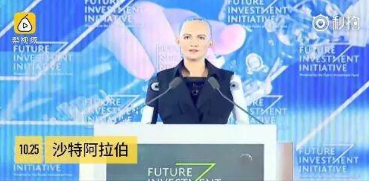 能怀孕生子，也能行使公民权利，机器人的伦理问题战火再升级