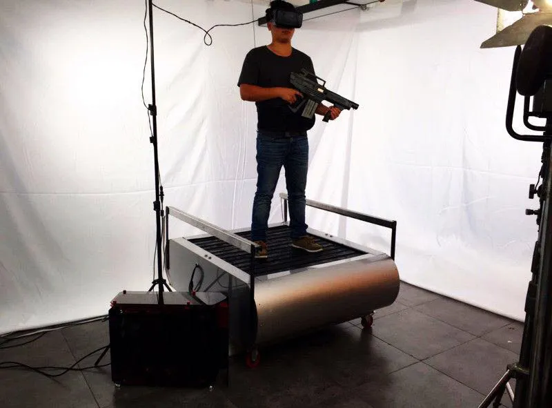 虚之实康成：等风来不如先发制人，打磨好硬件产品才是王道