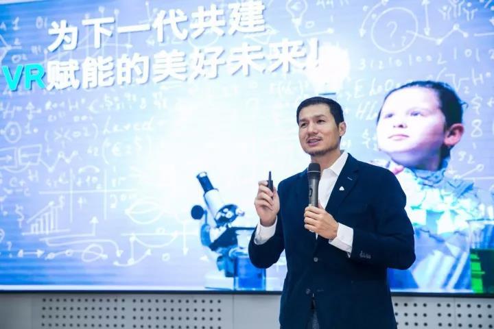 宁夏一中学买了51套VIVE打造VR实训教室，全球首个VR大空间多人解决方案落地