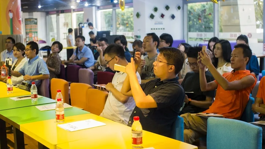 致力未来汽车产业沟通 镁客网自动驾驶与共享汽车的发展趋势研讨沙龙在沪