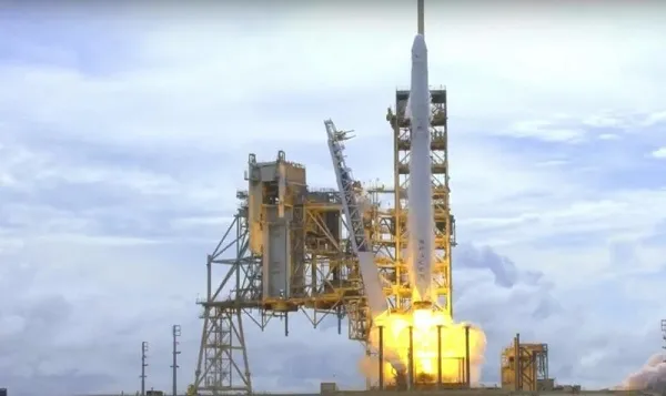 SpaceX成功发射已使用过的“龙”飞船,未来或可执行重复载人任务