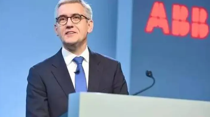 ABB CEO公然反对比尔·盖茨，称机器人并不会提高失业率