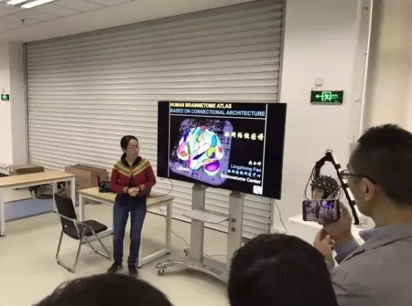 触摸中国人工智能最前线