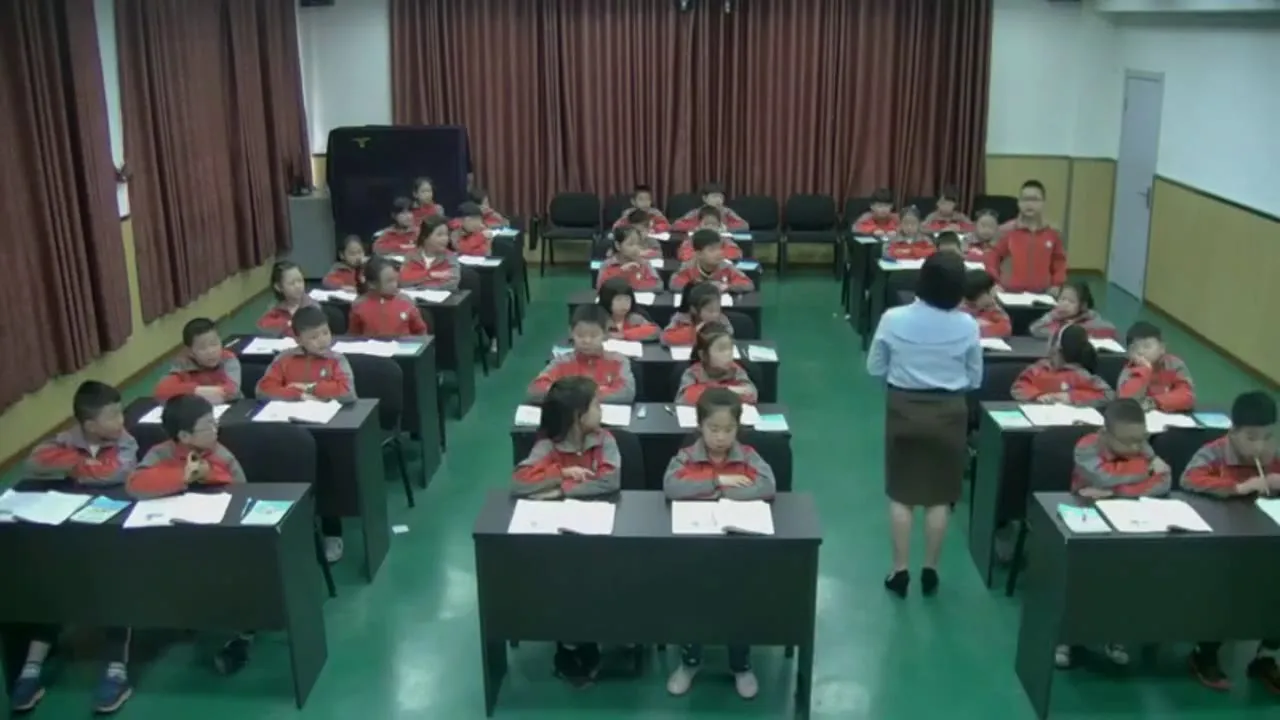 学生课堂行为检测数据集 原始样本抽帧