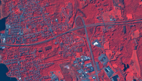 Google Earth Engine——多光谱/潘氏图像集包含了从原始12位数据上移的五个16位波段的图像。B、G、R和近红外波段的分辨率约为每像素2米，而Pan波段的分辨率约为0.8米