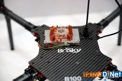 纬创首席技术官兼企业业务组总裁Donald Hwang表示:“作为NVIDIA的长期合作伙伴,我们期待着深化我们之间的关系,以便我们能够满足超大规模数据中心客户日益增长的计算需求。我们的客户渴望获得更高的GPU计算力量,以处理各种人工智能工作负载,而通过这一全新合作,我们将能够更快速地提供新的解决方案。”