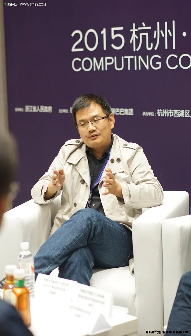 YunOS推开放平台 博国产操作系统的未来