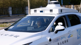 “无人化”Robotaxi 来了！小马智行获准在京开启自动驾驶无人化示范应用 | InfoQ 快讯
