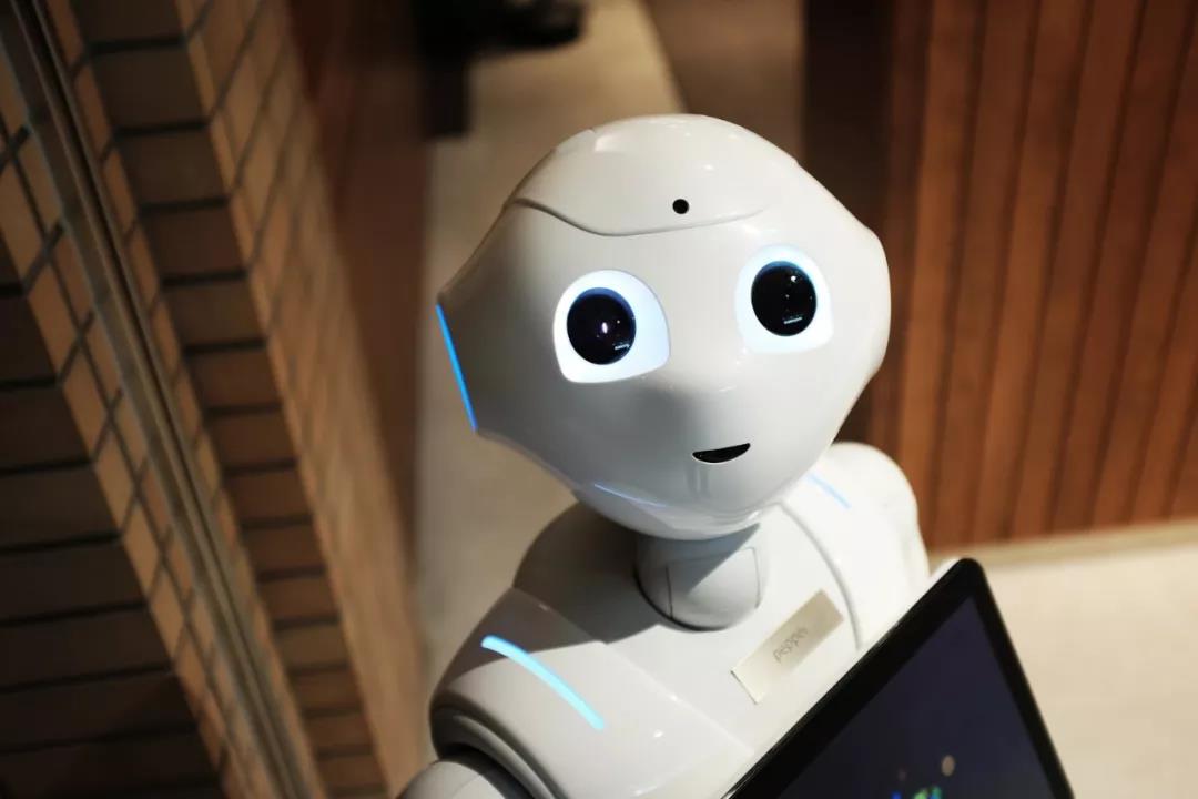 Robotics 2.0：AI重新定义机器人
