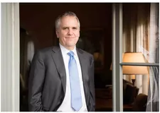 邢波任校长的大学迎来机器学习鼻祖：Michael Jordan加盟MBZUAI任荣誉教授 