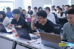 【CodeLab 科技创新营】浙大医学博士跨界学习敲代码，抢程序员饭碗？