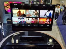 一个屏幕还不够！搭载翻转副屏的电视了解一下