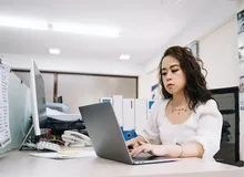 方法：一键把一堆手机号码一次性快速导入手机通讯录
