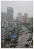 Matlab：单幅图象的暗原色先验去雾改进算法，能够很好地改进天空或明亮部分色彩失真问题