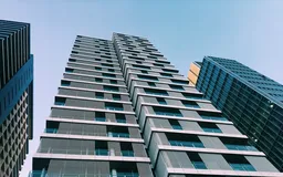 阿里云力夺FewCLUE榜首！知识融入预训练+小样本学习的实战解析