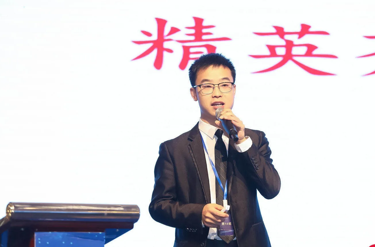 创始人李扬在行业活动中发表演讲.jpg