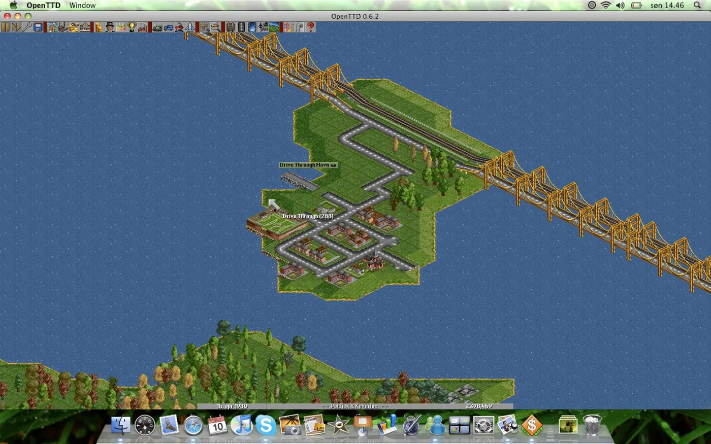 官方项目原图：OpenTTD 官网游戏截图