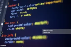 CSS变量：如何使用CSS变量来简化样式表的管理和维护。