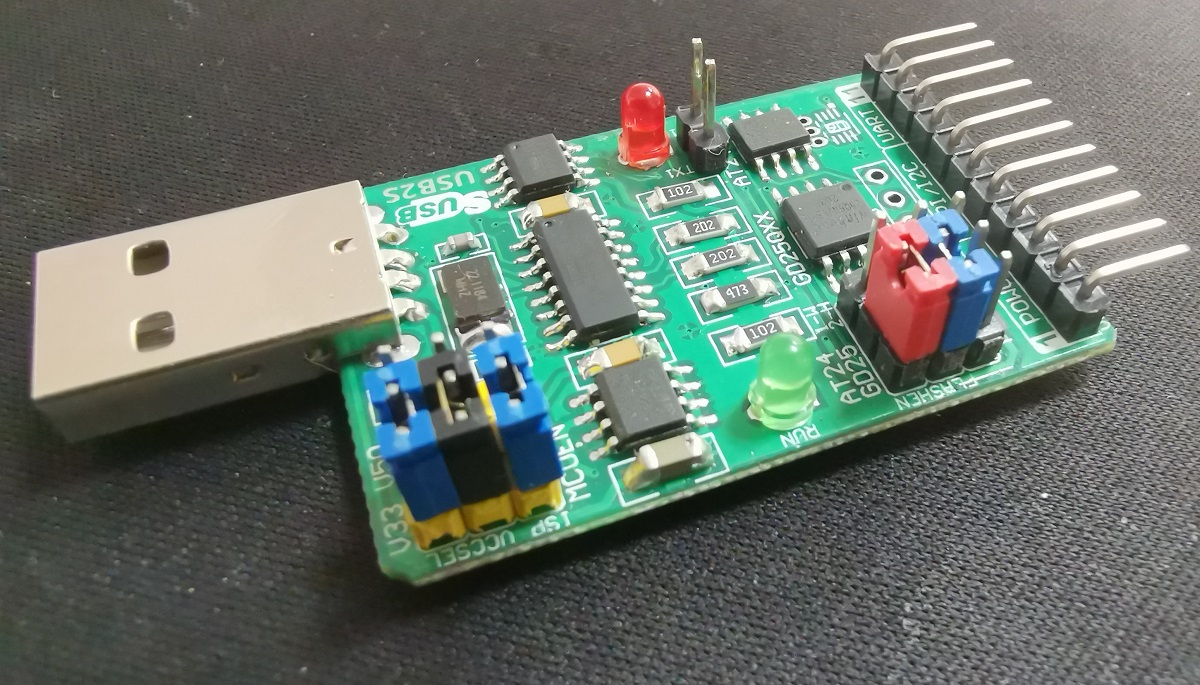 可编程 USB 转串口适配器开发板应用于电子设备开发测试