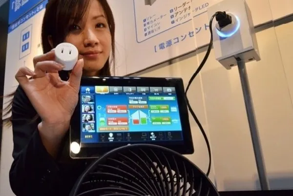 雷军说全国有1个亿的插座市场,你信吗?