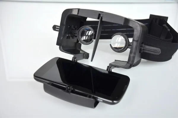 简易VR眼镜：是玩具还是工具？