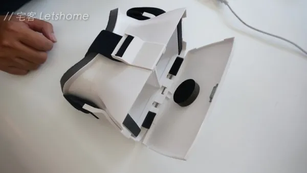 简易VR眼镜：是玩具还是工具？