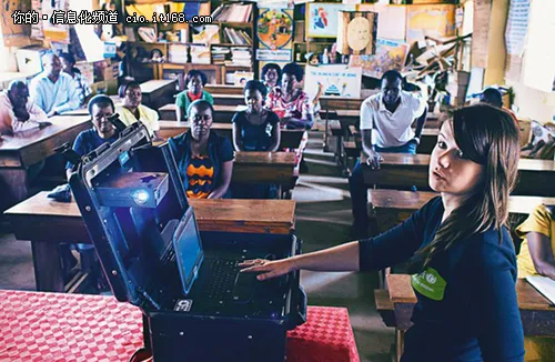 《连线》:鸿合携儿基会创新圆梦教育