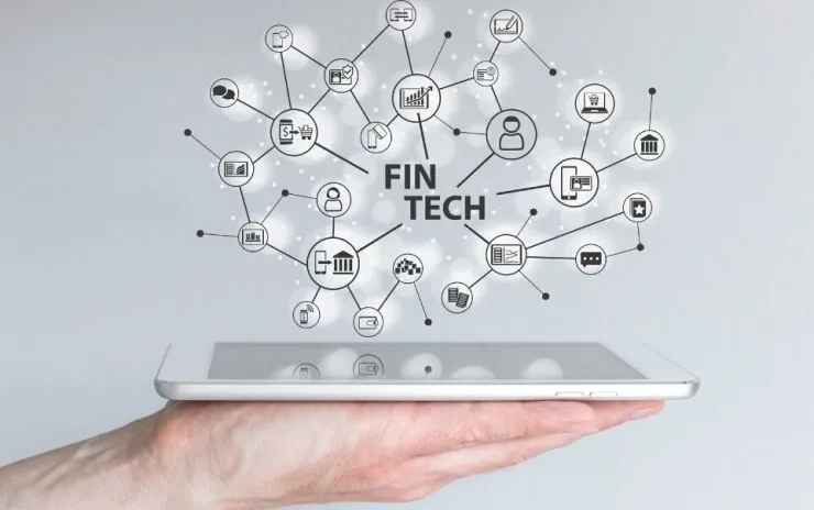 为什么中国Fintech起步这么晚，但发展这么迅猛？